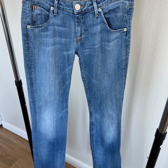 Hudson Signature Mid Risee Bootcut Jeans - Picture 4 of 6